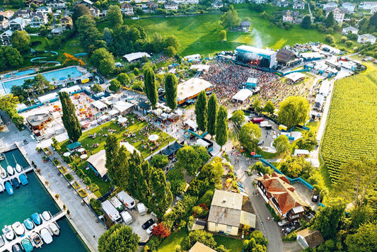 Von der Hotelfachschule Thun auf die Festivalbühne Spiez