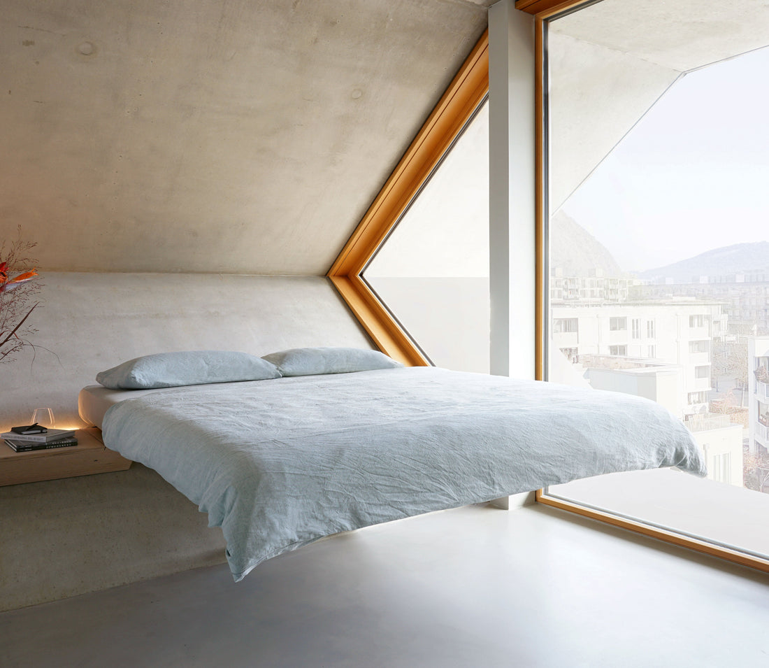 Das Architektenbett. Mehr Raum durch schwebende Optik